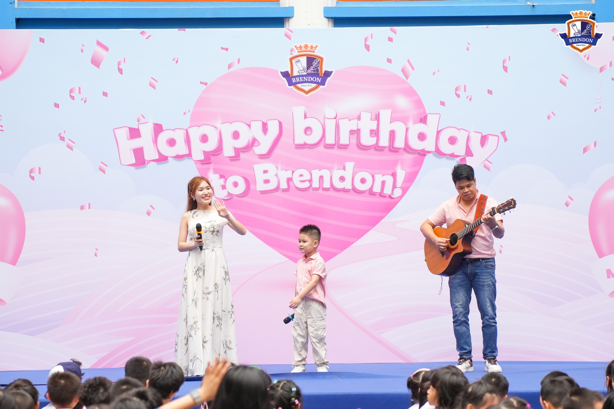 B-Day: Lễ mừng sinh nhật Brendon 13 tuổi