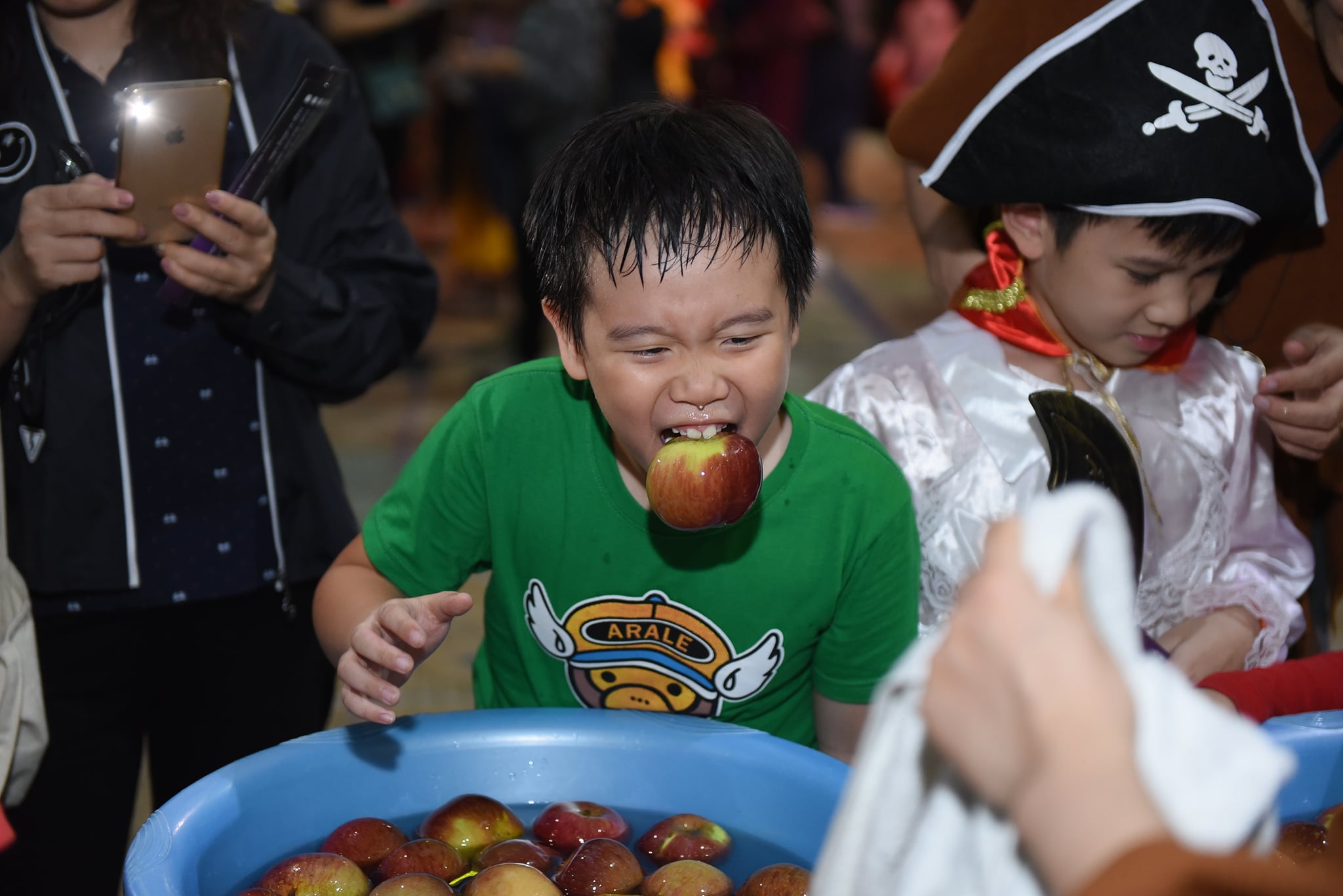 Halloween with Brendon Pirates: Lễ hội rực rỡ và đầy ý nghĩa của Brendoners